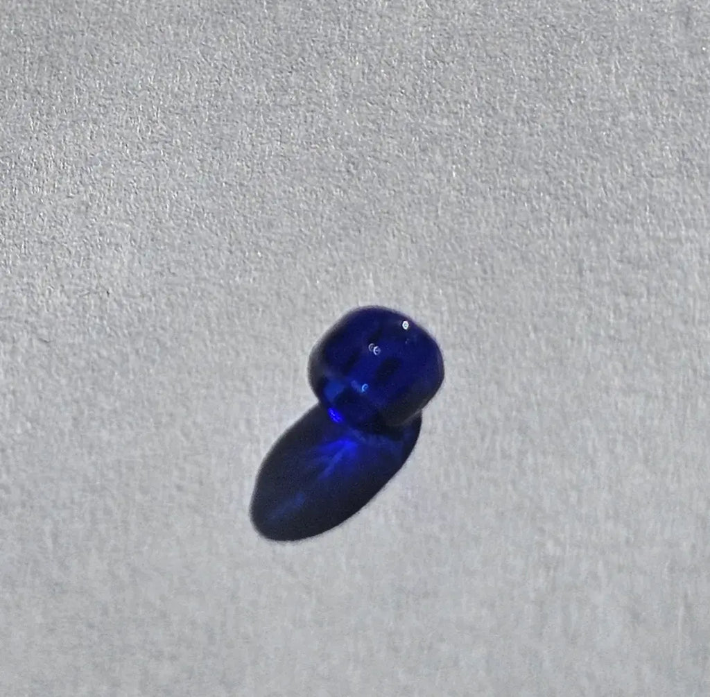 Sachet perles bleu roi 4mm — vue rapprochée
