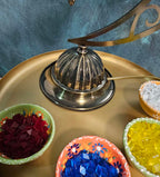 Détail veilleuse lune mosaïque artisanale avec motifs géométriques colorés Belgique