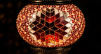 Zoom globe lampe théière mosaïque orange – motif étoile rouge et argent fond noir – Mosaic Dream