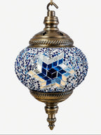Lampe teapot mosaïque bleue – vue suspendue fond blanc 2 – Mosaic Dream