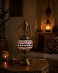 Lampe teapot mosaïque rouge et bleue – salon oriental ambiance nuit – Mosaic Dream