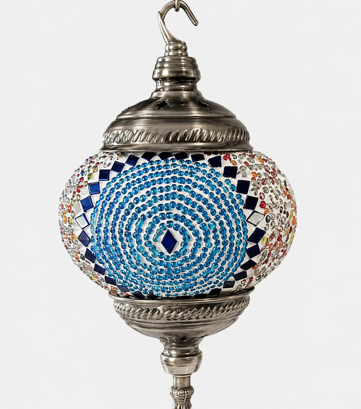 Zoom globe lampe lune mosaïque bleue spirale – détail mosaïque bleu – Mosaic Dream