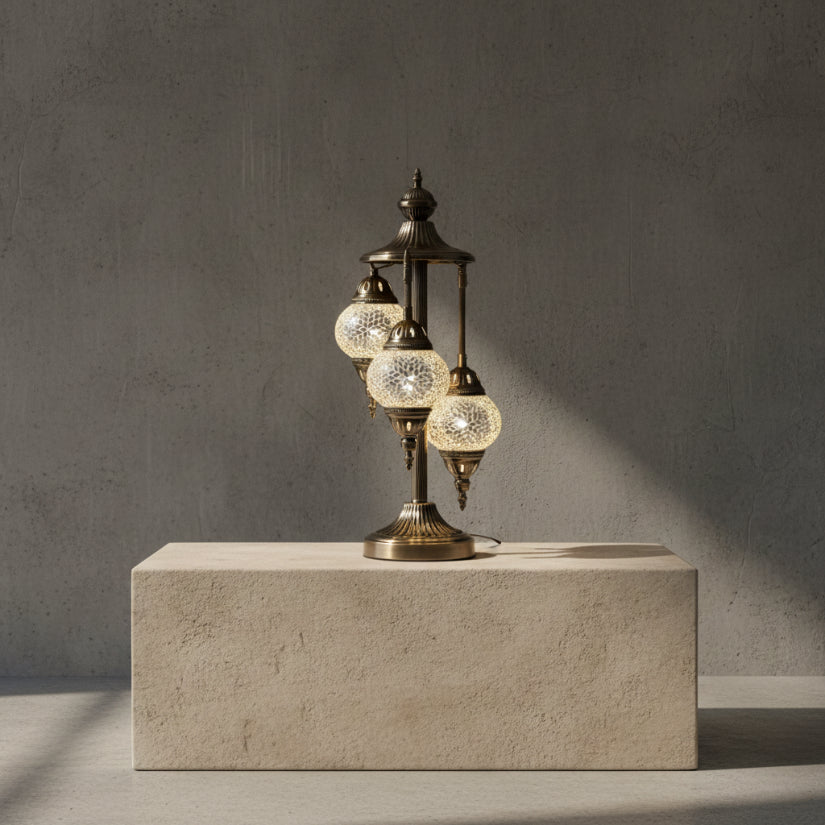 Lampe mosaïque argentée – détail verre miroir fait main artisanat turc