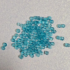 Détail perles bleu glacier pour mosaïque artisanale