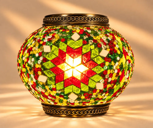 Globe lampe mosaïque rouge et vert avec motif étoile central