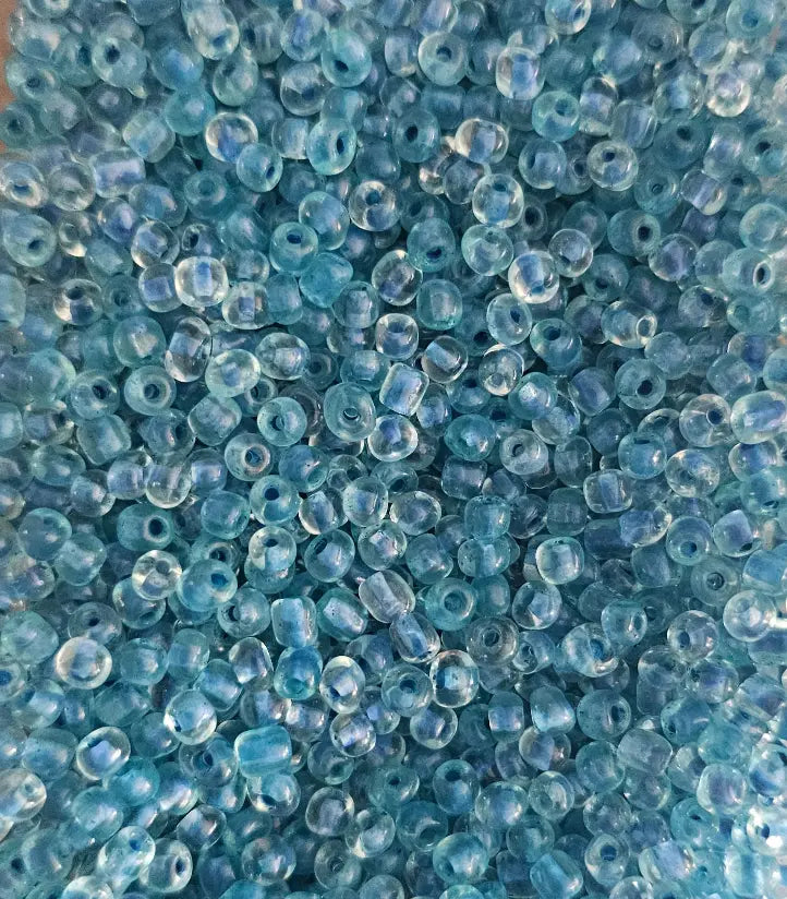 Perles de rocaille bleu lagon transparentes AB 4mm — Mosaic Dream