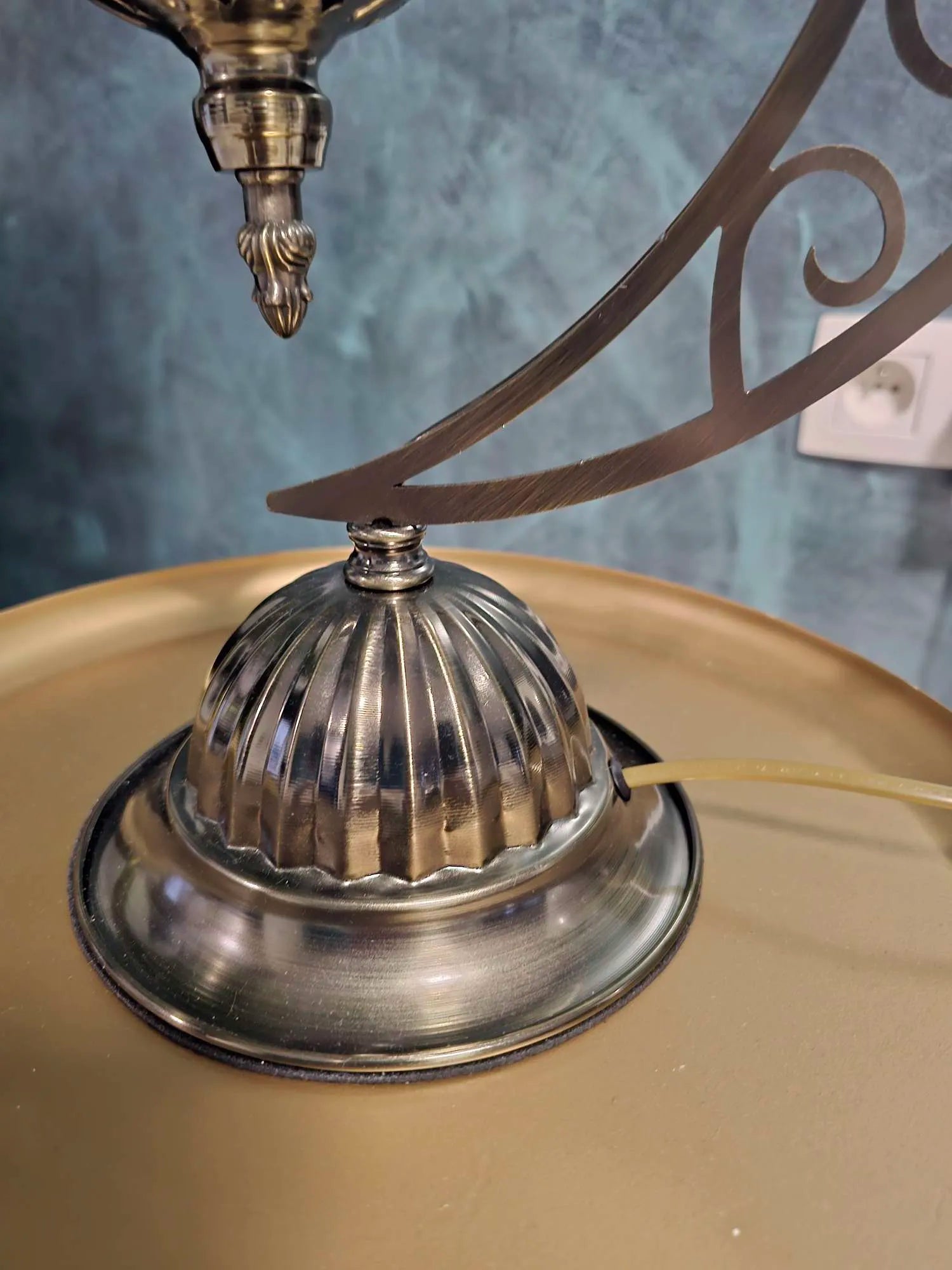 Support lampe lune mosaïque pied métallique