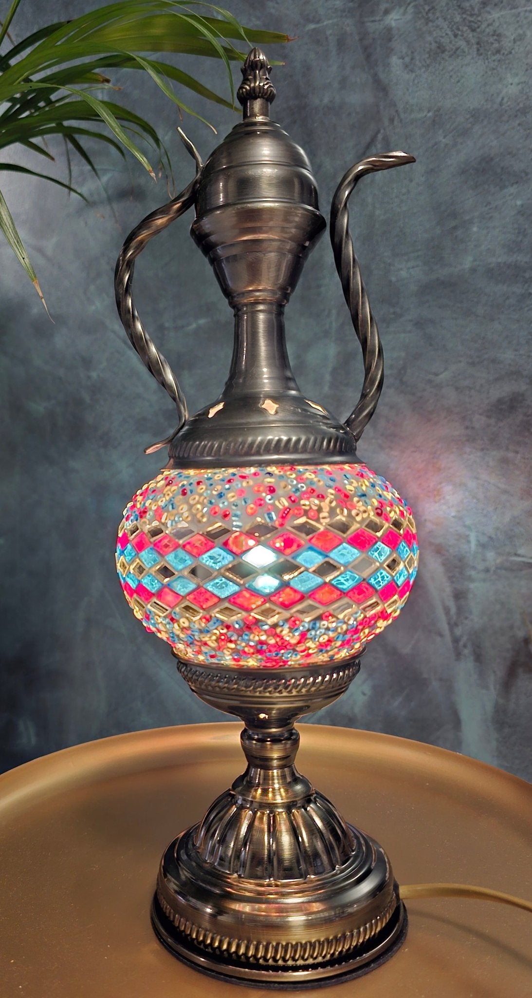 Détail veilleuse mosaïque multicolore fait main Belgique