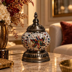 Lampe mosaïque multicolore artisanale avec motifs géométriques
