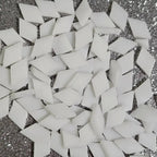 Losange de verre blanc opaque 8 mm vue de face – tesselle mosaïque artisanale Belgique