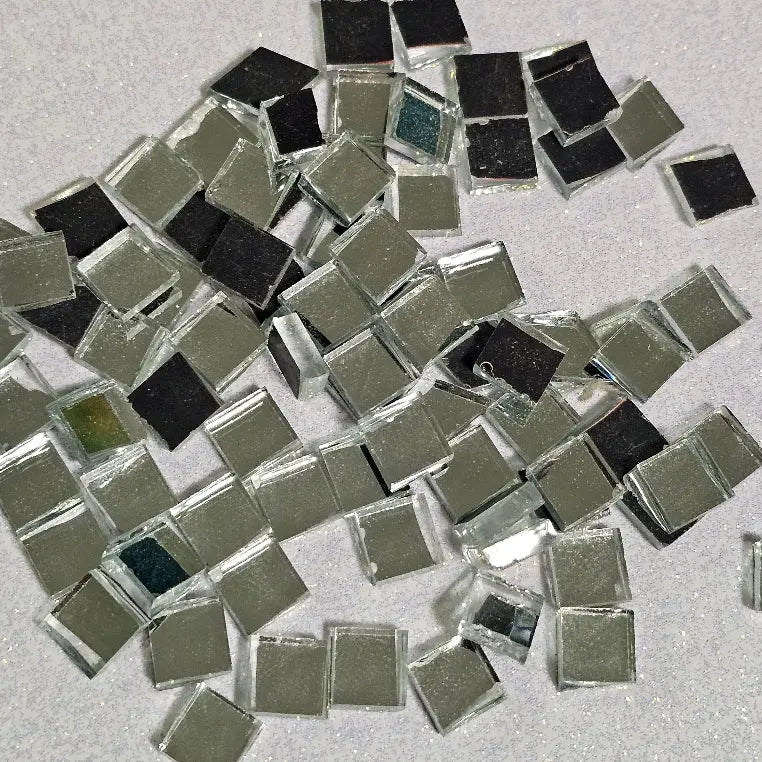 Carré miroir 8 mm vue de face – tesselle mosaïque artisanale Belgique