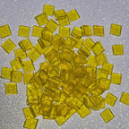Carré de verre jaune 8 mm vue de face – tesselle mosaïque artisanale Belgique